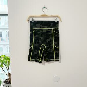 All Access Green Camo Biker Shorts Size Small
